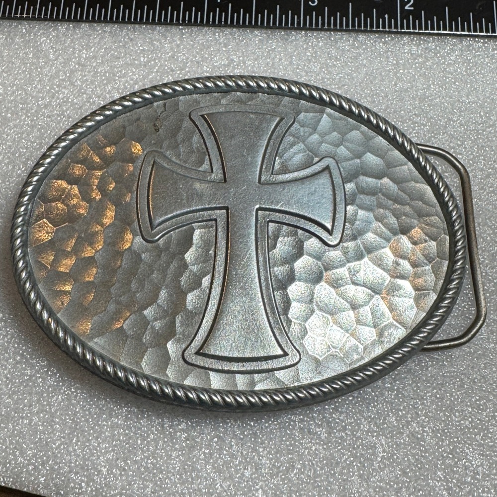 Great American Products 2006 Silver Tone Metal Oval‎ Cross Belt Buckle 4805